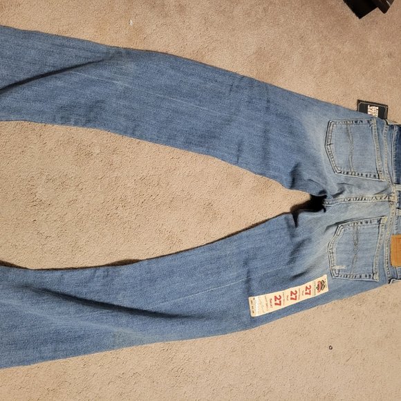 Lucky Brand Sundown Straight Jeans - Size 4 or 27 - Picture 2 of 2